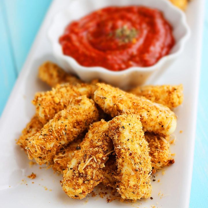 Skinny Baked Mozzarella Sticks