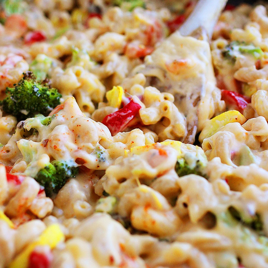 Spicy Roasted Vegetable Macaroni and Cheese