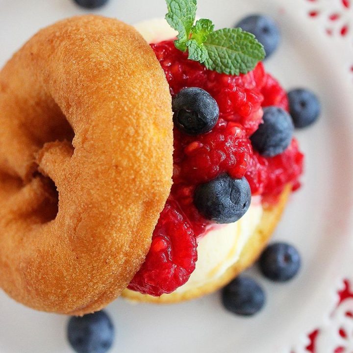 Easy No-Bake Berry Donut Shortcakes