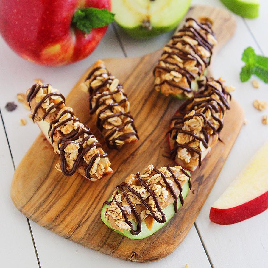 Chocolate-Peanut Butter Granola Apple Bites