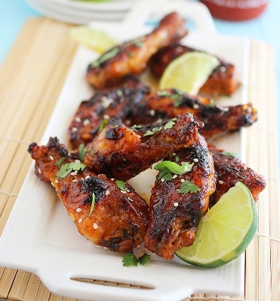 Baked Honey-Sriracha Chicken Wings