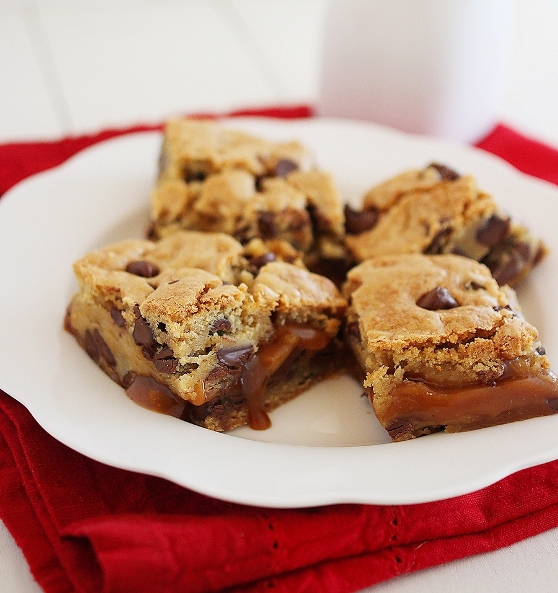 Salted Caramel Chocolate Chunk Cookie Bars