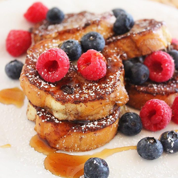 Cinnamon-Vanilla Mini French Toast with Berries