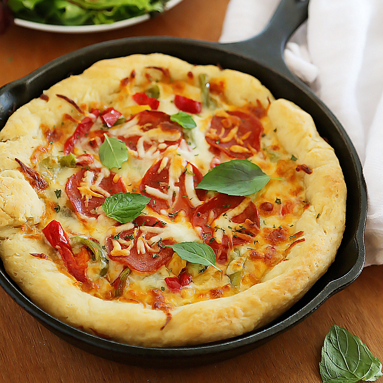 Easy Skillet Deep Dish Pizza