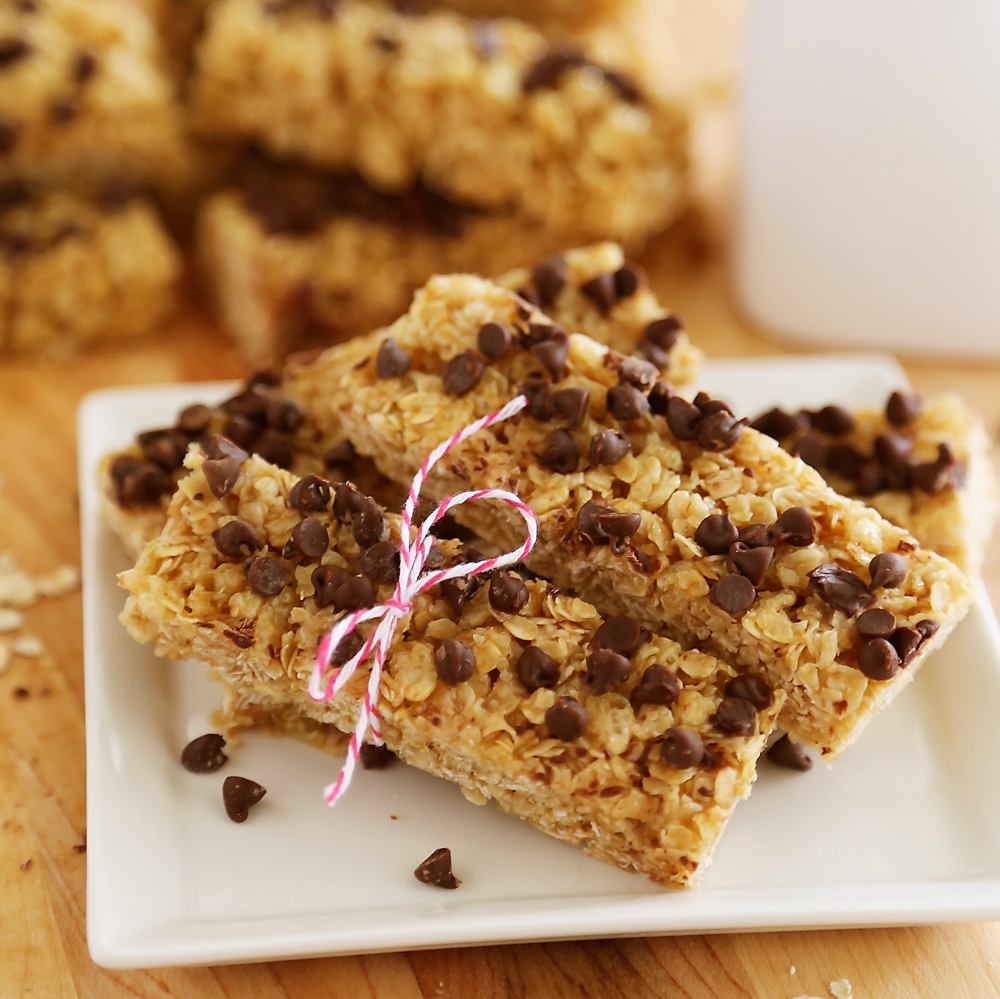 No-Bake Chewy Chocolate Chip Granola Bars