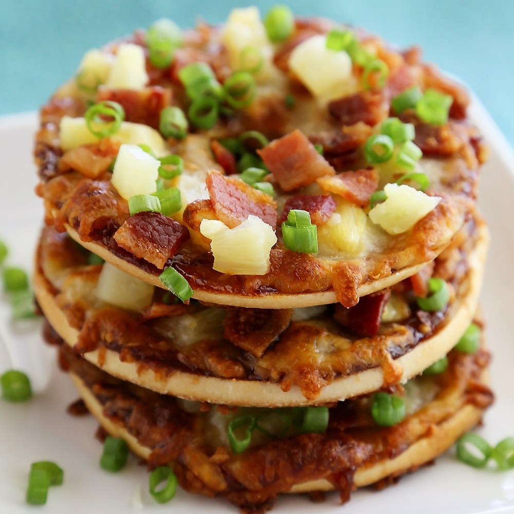 BBQ Bacon Hawaiian Bagel Thin Pizzas