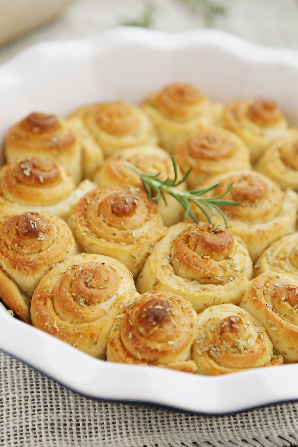 Garlic Butter Rosemary Rolls