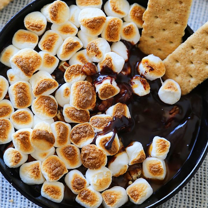 5-Ingredient Caramel Pecan S'mores Dip
