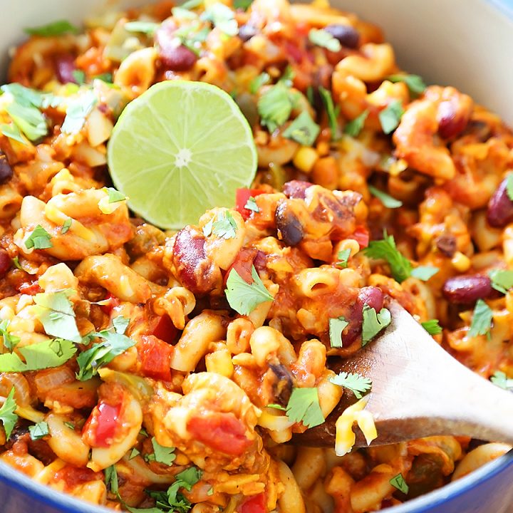 One-Pot Cheesy Vegetarian Chili Mac 'n Cheese