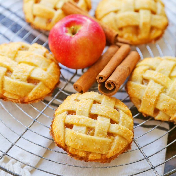 4-Ingredient Apple Pie Cookies