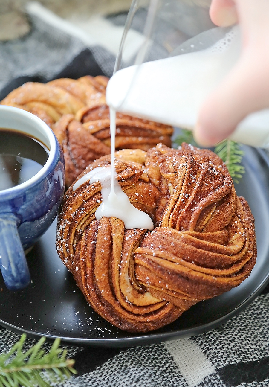 4-Ingredient Cinnamon Twist Wreath