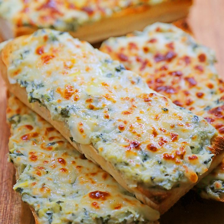 Cheesy Spinach-Artichoke Bread