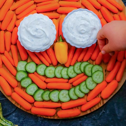 5-Minute Pumpkin Veggie Tray