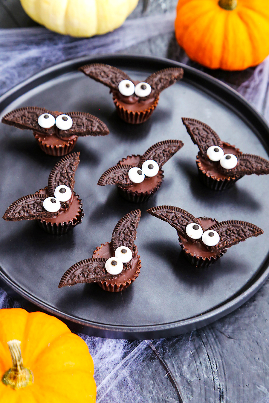 Mini Peanut Butter Cup Bats