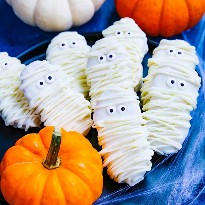 Mummy Nutter Butter Cookies
