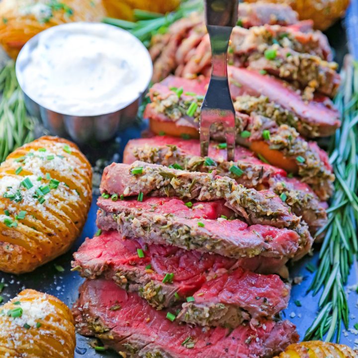 Roasted Beef Tenderloin with Creamy Horseradish Sauce