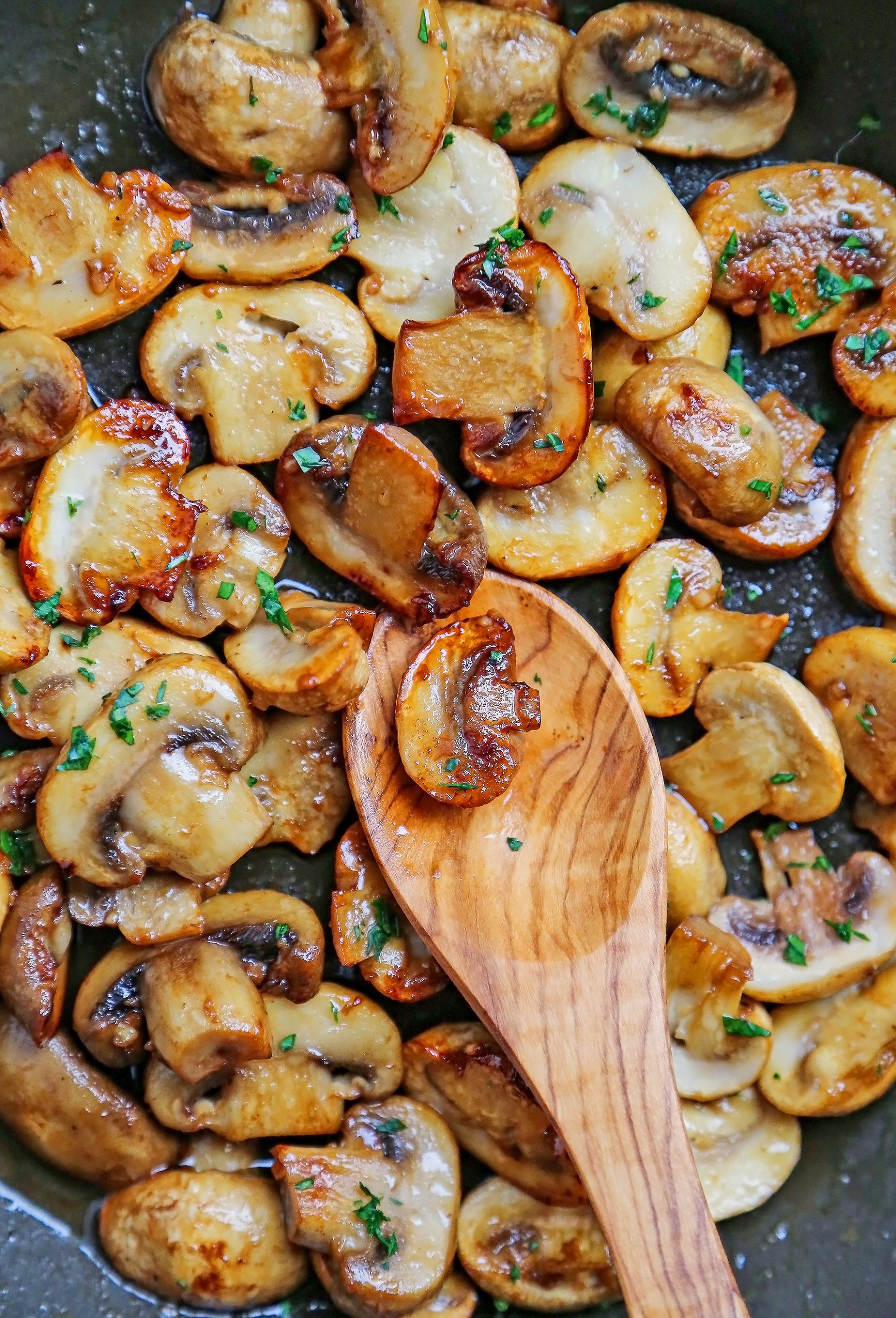 5-Minute Garlic Butter Mushrooms